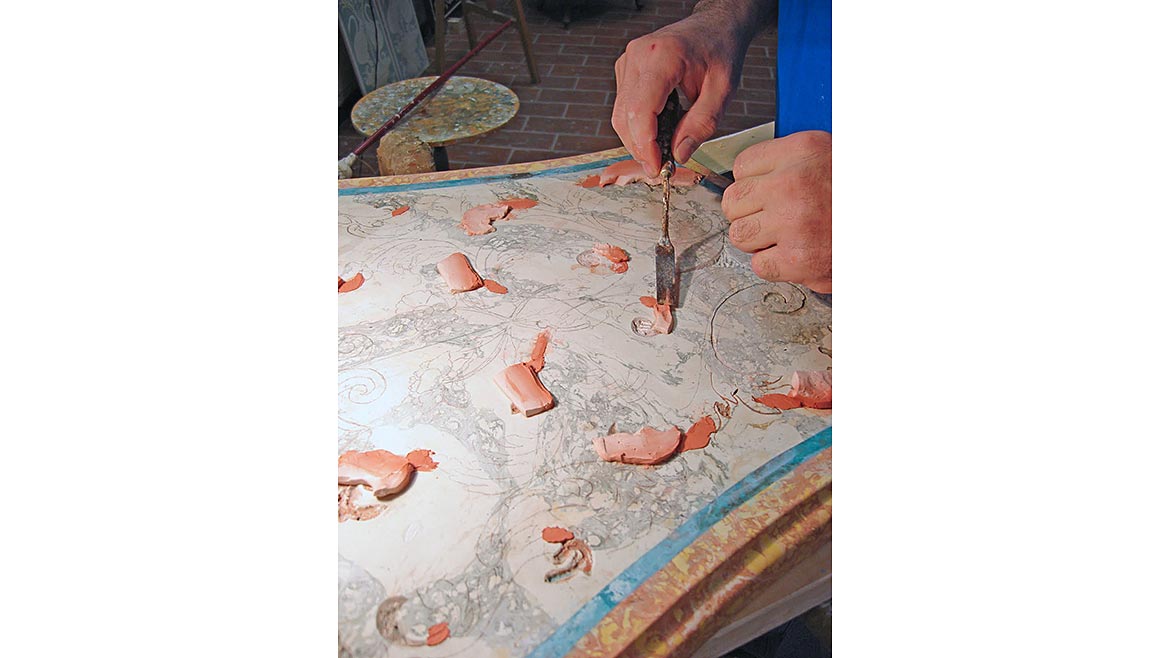 Scagliola results from a meticulously programmed sequence of tinting, blending and arranging plasters to imitate marble.
