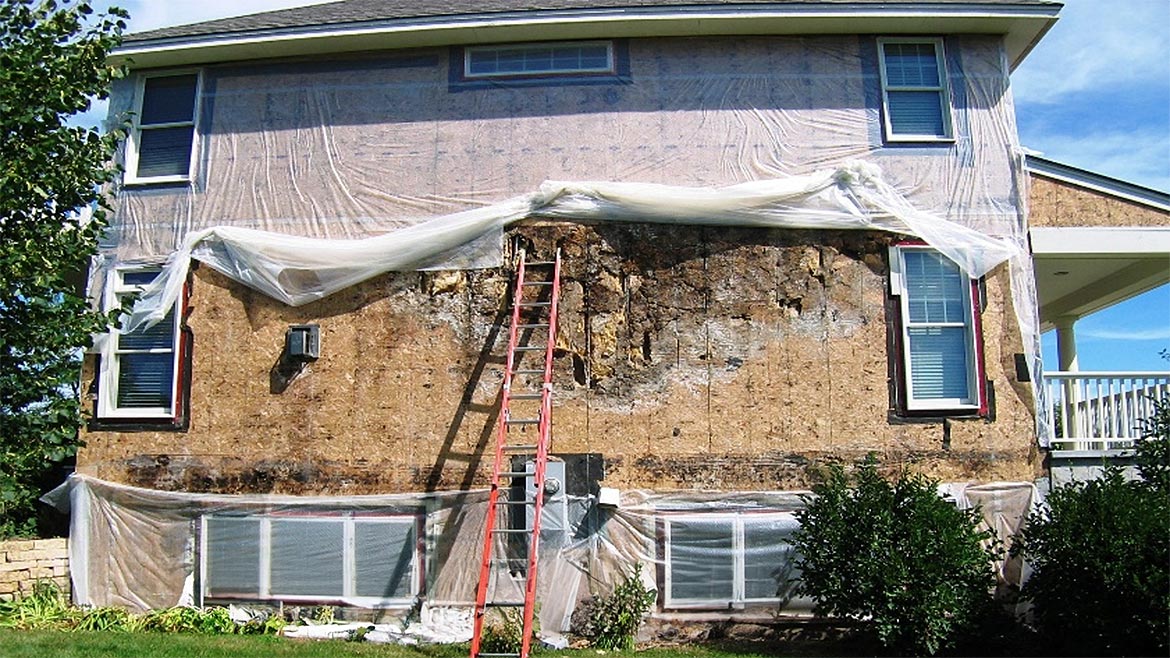 Rot caused by air leakage 