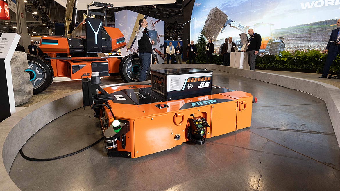 A MEWP (mobile elevating work platform)