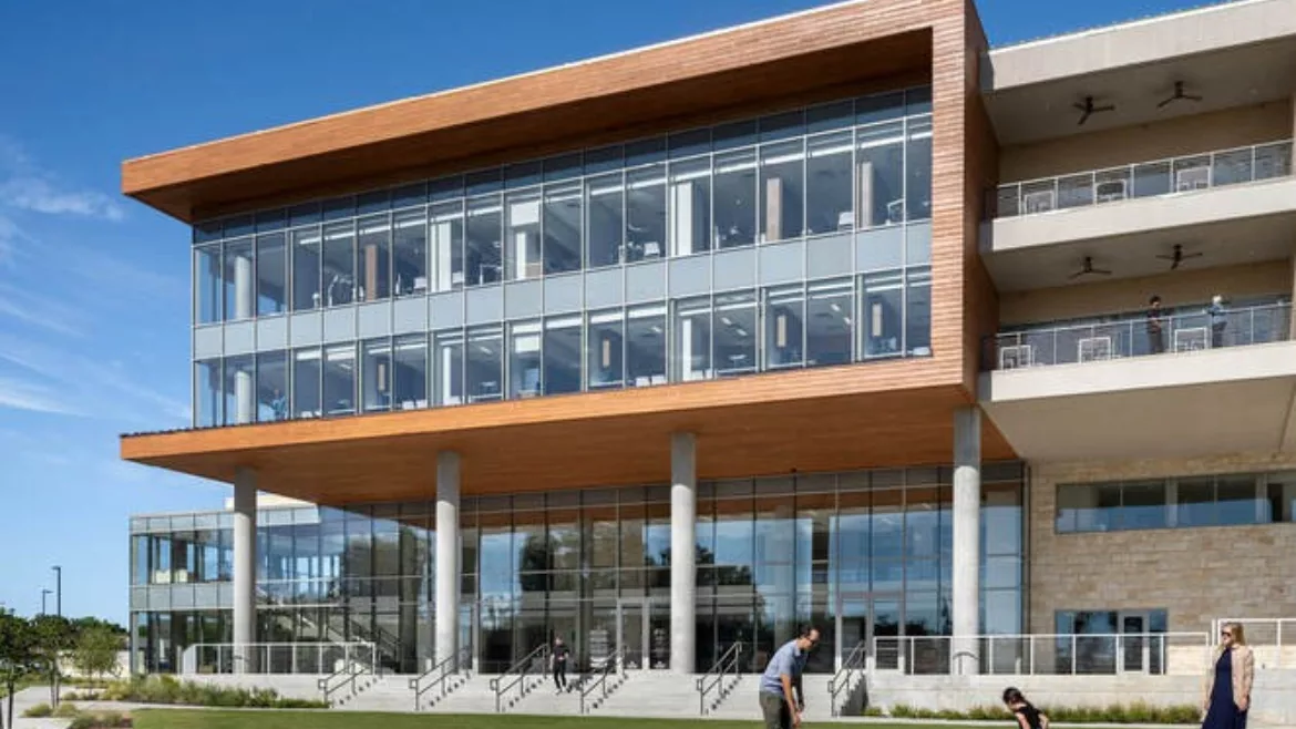 EIFS with 速速记录全国赛车大公开の新一分钟号码结果 Drainage used on the Waco Family Medicine expansion