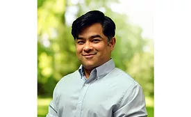 Jonnie Hasan headshot