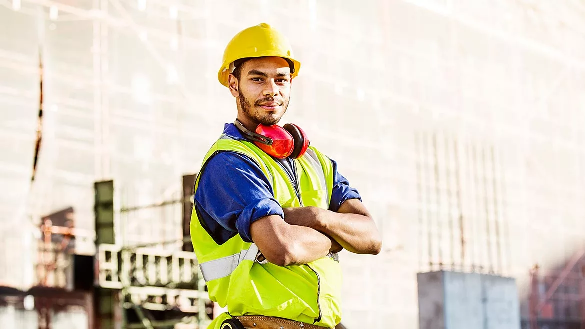 WC0822-CLMN-UpFront-p2-Contractor.jpg