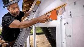 A contractor using Typar products